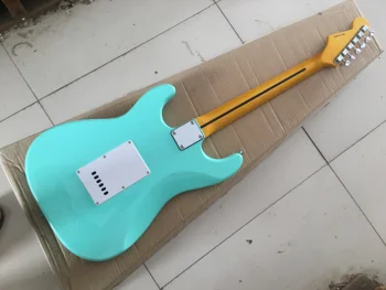 Kitajska kitara tovarne po meri, nove Svetlo modre ST Električna Kitara Brezplačna dostava javor Fingerboard SSS Pickup, ki je Na zalogi 11
