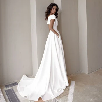 Skromen Proti-Vrat Poročno Obleko 2021 Moda Kratek Rokav Zamah Vlak Režejo Črto Poročna obleka z Žepi
