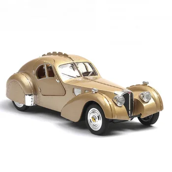 1:28 Bugatti Type 57SC Diecast Kovinski Vintage Avto Model Atlantika Potegnite Nazaj Igrače Z Zvokom, Svetlobo Klasične Zlitine Avto Igrače Fantje